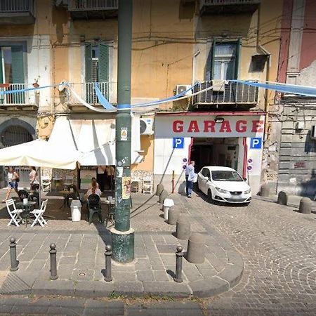 Dimora Dei Giganti Panzió Nápoly Kültér fotó