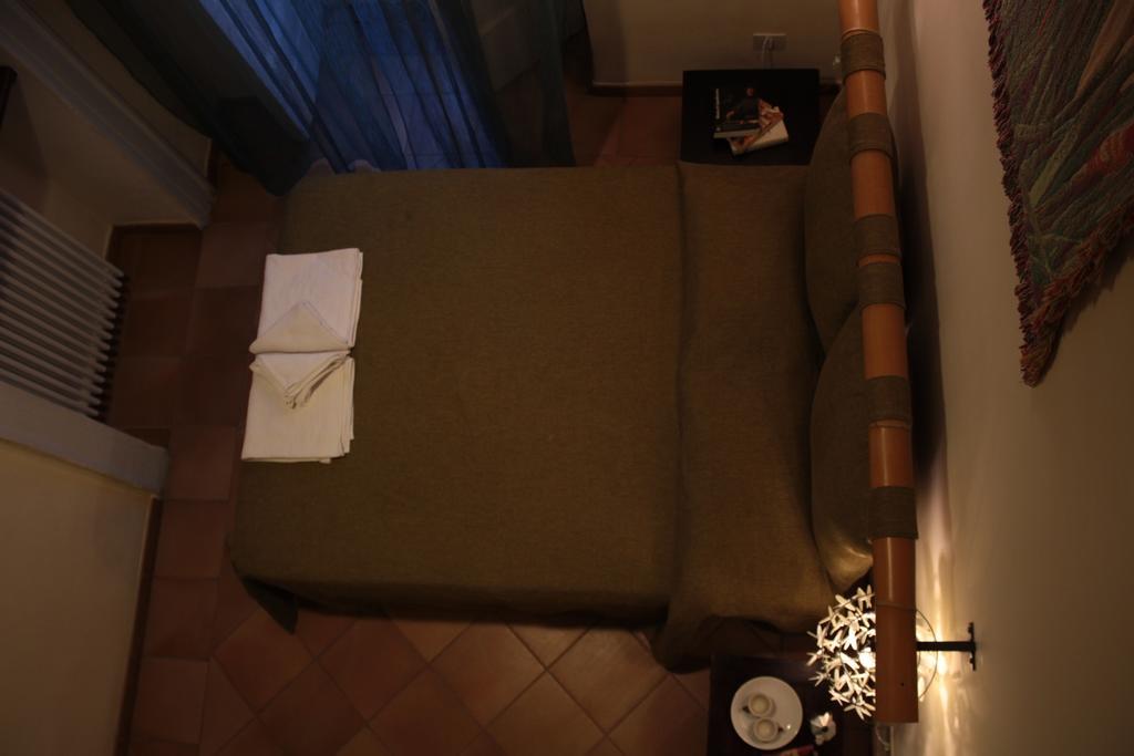 Dimora Dei Giganti Panzió Nápoly Szoba fotó
